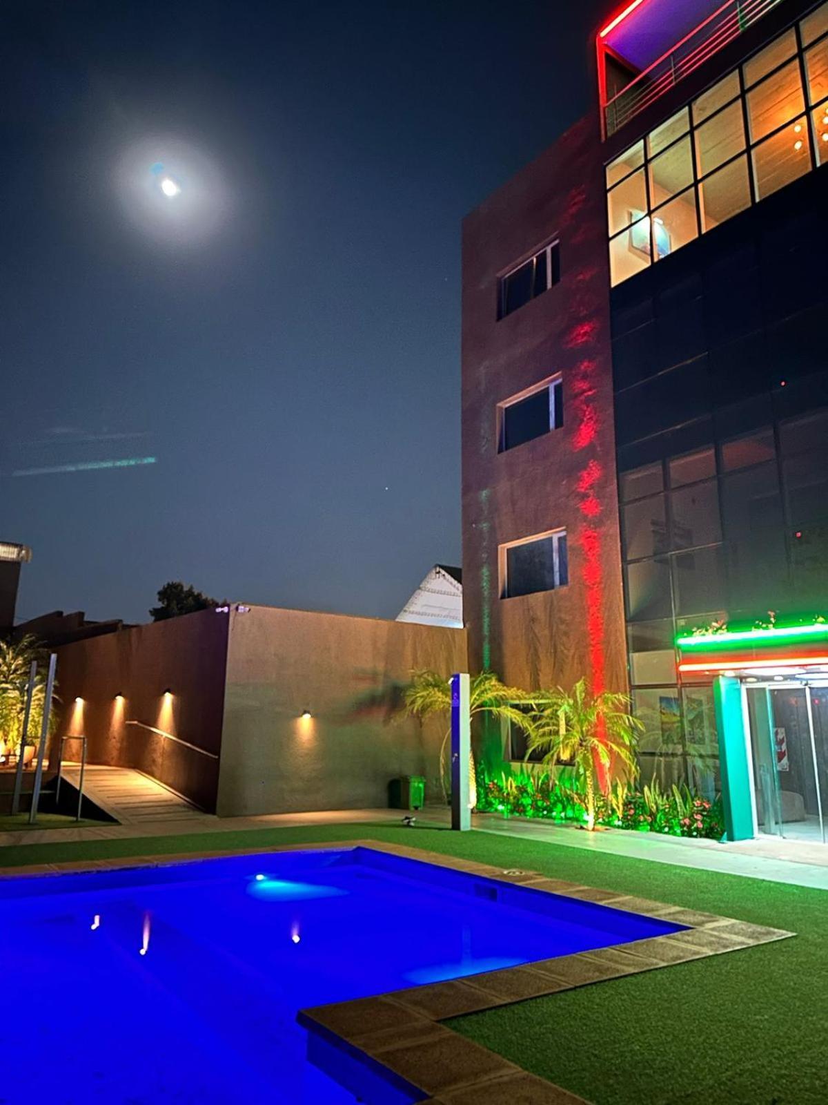 Hotel Boutique Genova Puerto Iguazú Exterior foto